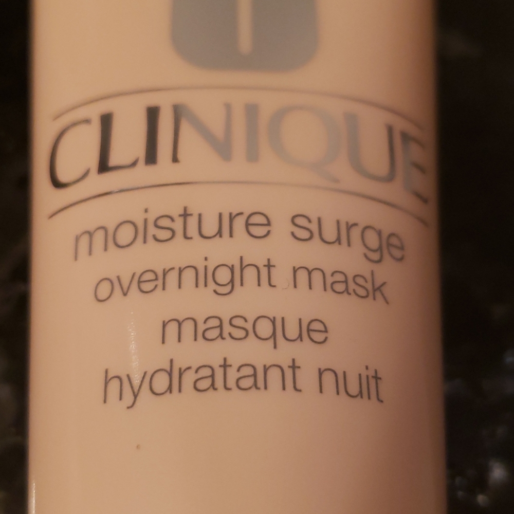 Clinique moisture surge overnight mask - Picture 2 of 4
